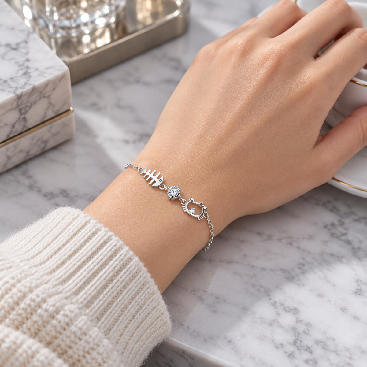 🐱 Moissanite Bracelet | Silver Everyday Jewelry | Women Playful Charm