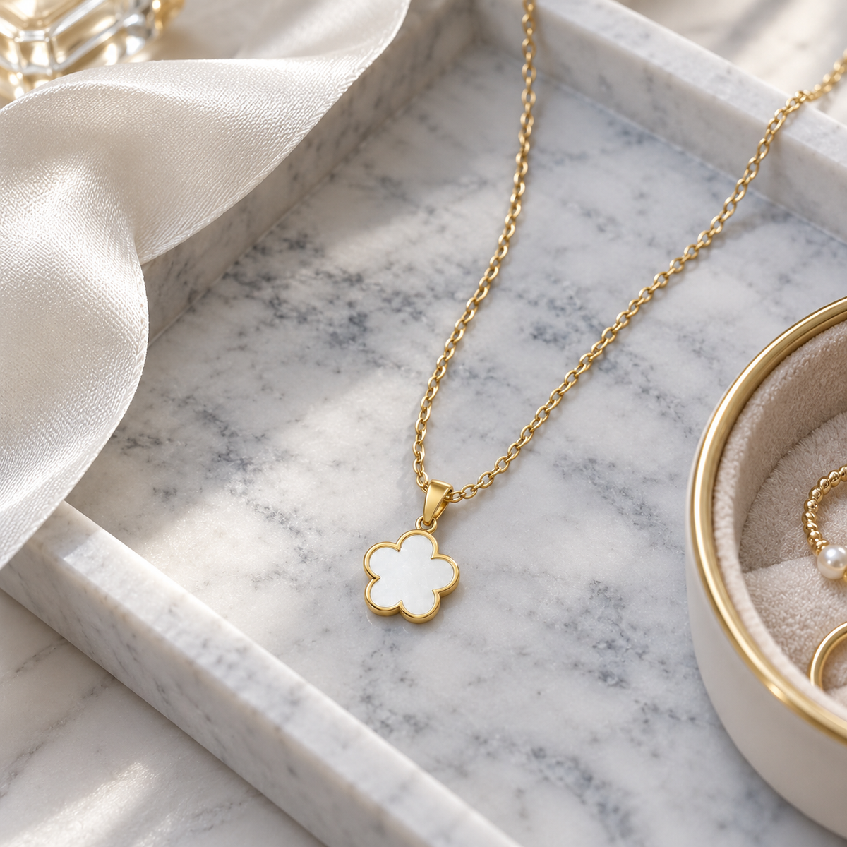 🌼 Flower Necklace | Gold-Tone Daily Wear | Women Minimalist Charm
