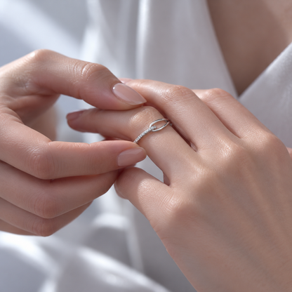 🕊️ Statement Ring | Silver Crystal Styling | Women Teardrop Elegance